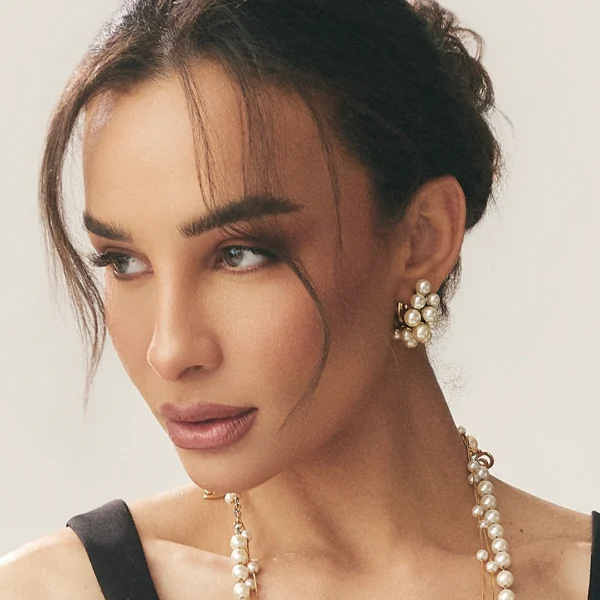 Brinco Família Contemporânea Dourado Perola - 005